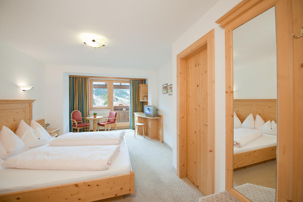 Hotel S`Hoamatl - check-in nur für Geimpfte oder Genesene Obergurgl Zimmer foto